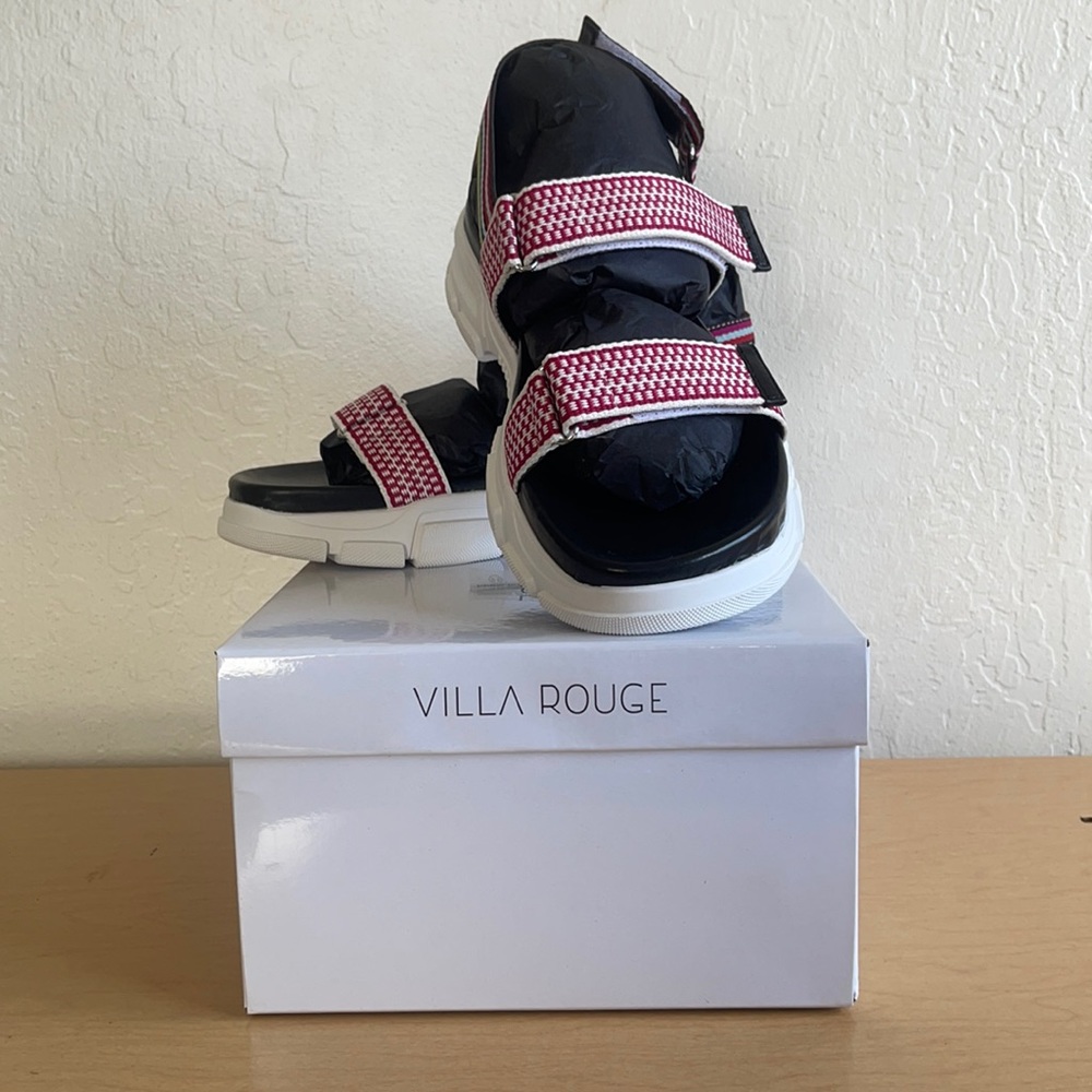 Villa Rouge Esco size 9.5 sandal, never worn